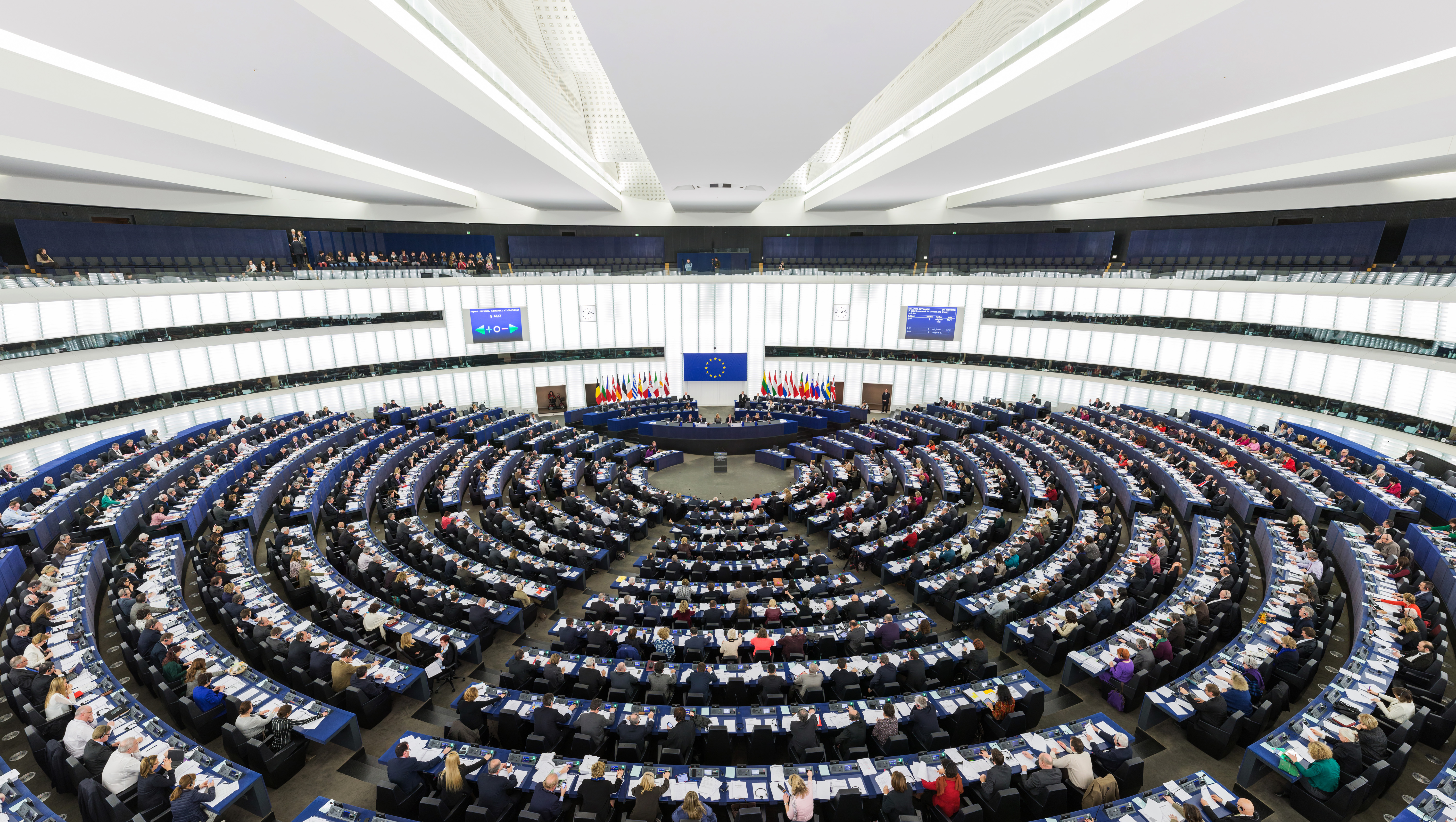 europese-verkiezingen-parlement-commissie